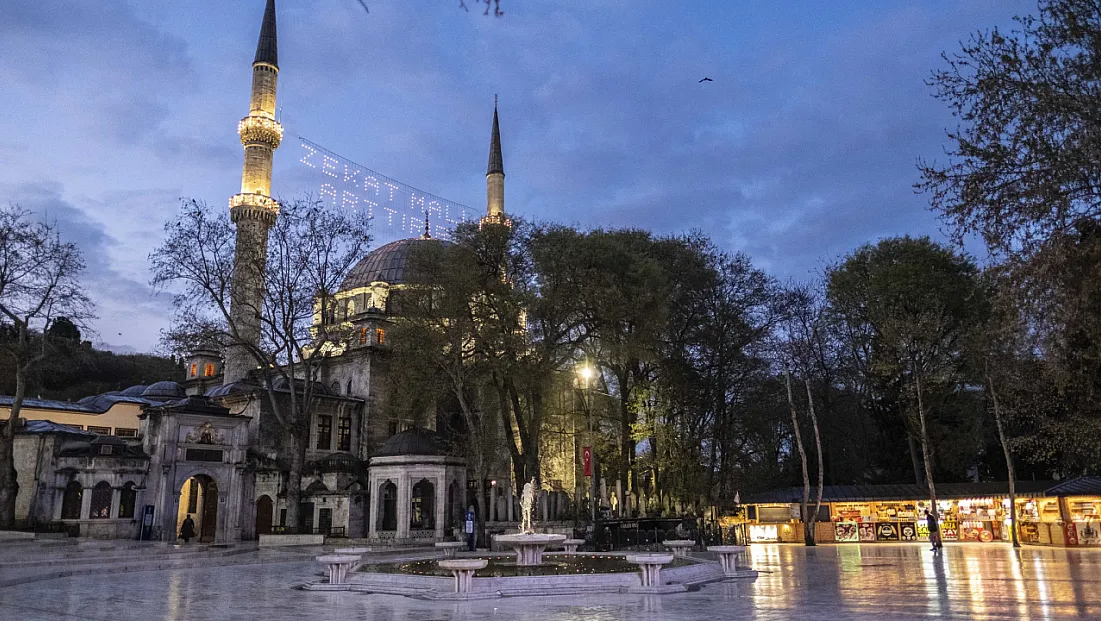 5 Aralık 2025 Cuma Hutbesi Yayımlandı: “İnsan Huzuru İbadetle Bulur”