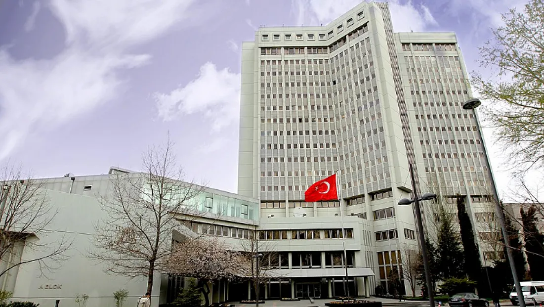 Endonezya'da Peş Peşe Depremler! Türkiye'den Taziye Mesajı