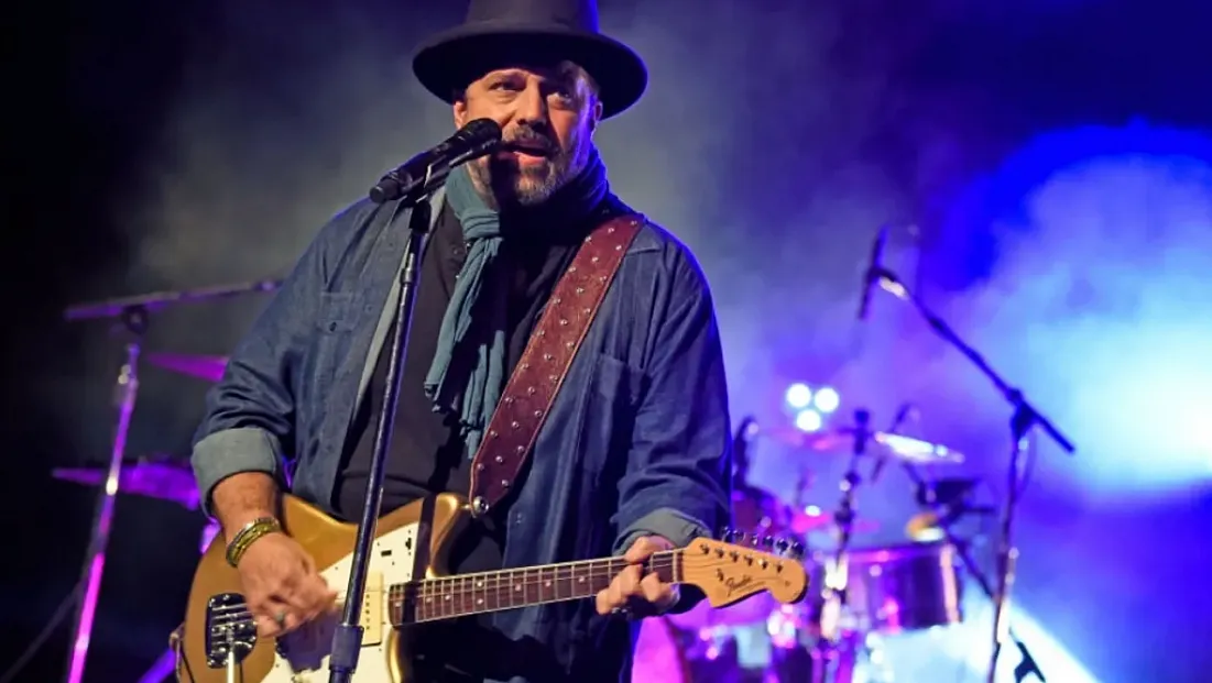 Grammy Ödüllü Raul Malo’dan Kahreden Haber: Ünlü Sanatçı 60 Yaşında Hayatını Kaybetti