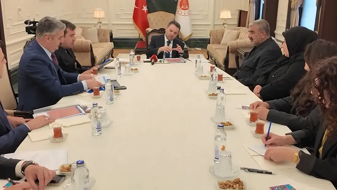 Rojin Kabaiş Dosyasında Yeni Perde! Bakan Gürlek Açıkladı O Telefon Çin’e Gidiyor