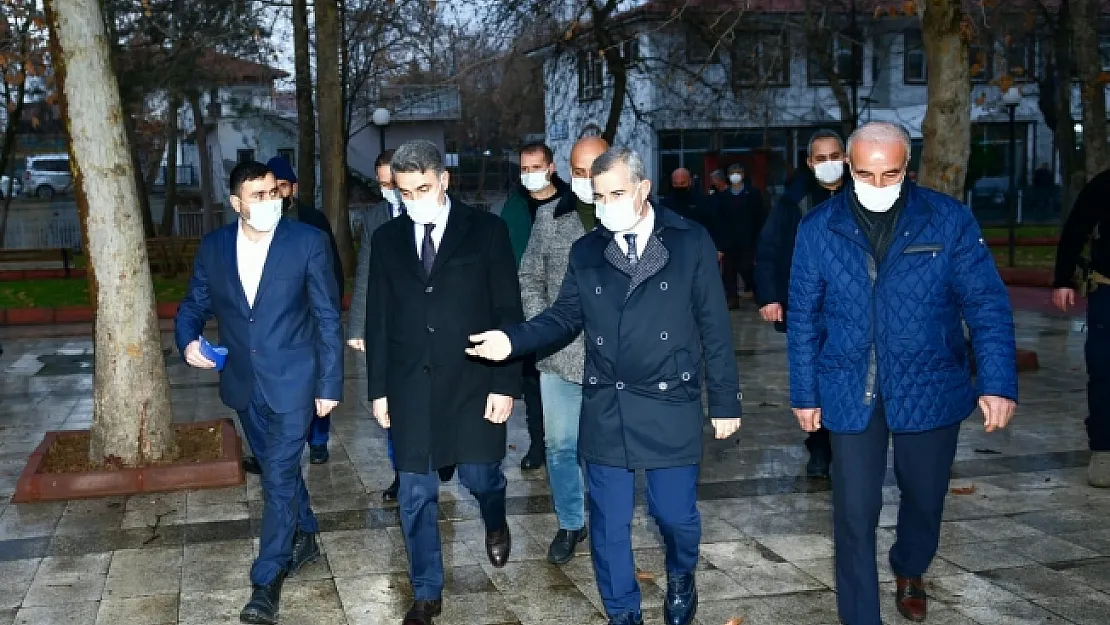 Vali Baruş Ve Çınar, Dilek Mahallesi'ndeki yatırımları incelediler