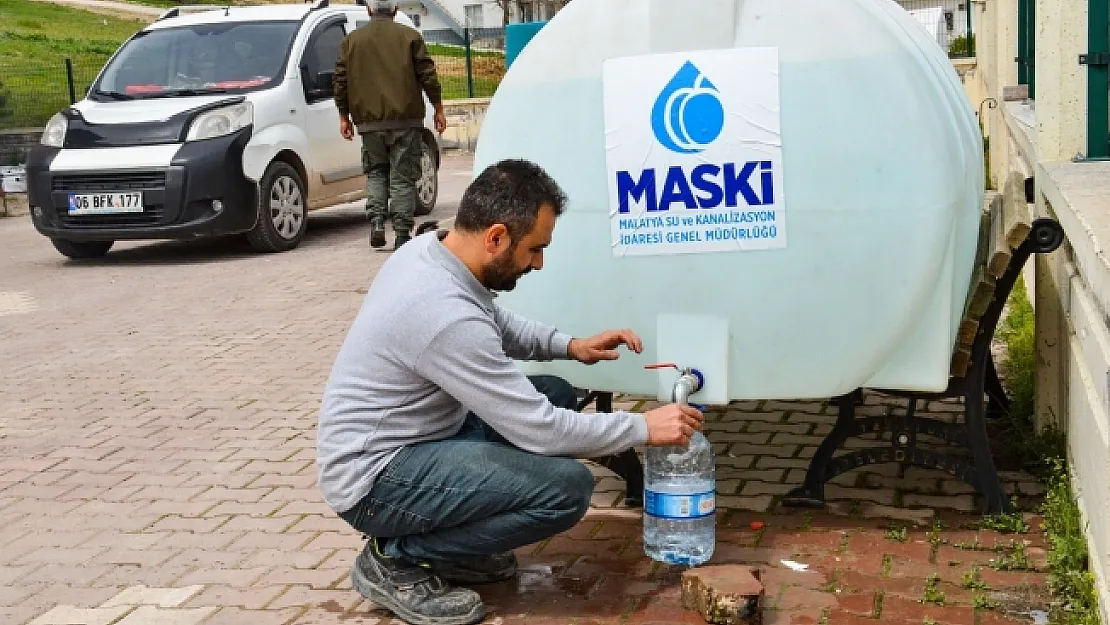 Vatandaşların su ihtiyacı tankerlerle karşılanıyor