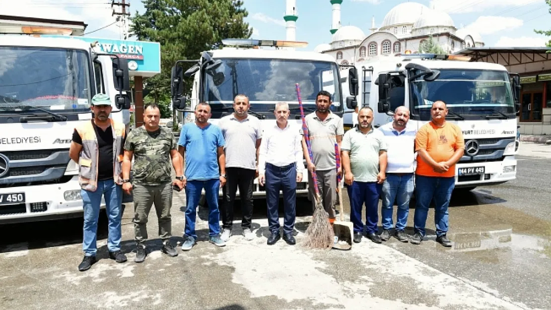 Başkan Çınar, sanayi sitesinde gerçekleşen temizlik çalışmalarını inceledi