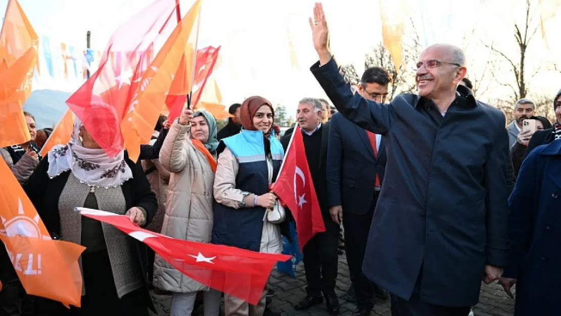 AK Parti Büyükşehir Adayı Sami Er'e Sürgü'de coşkulu karşılama