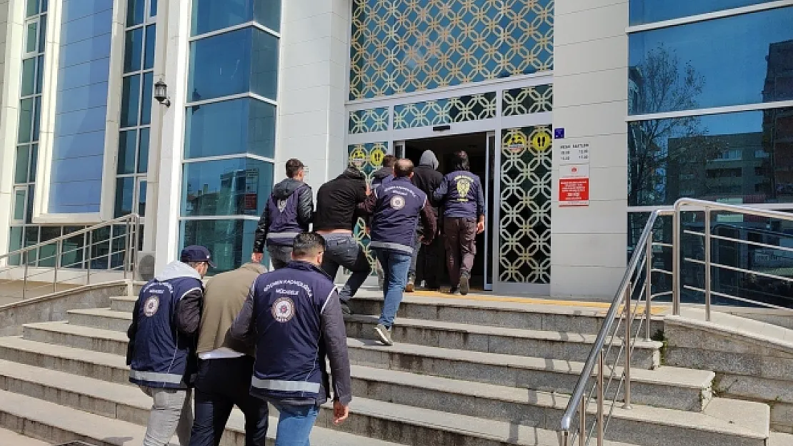 Düzensiz göçmen operasyonu: 2 tutuklama