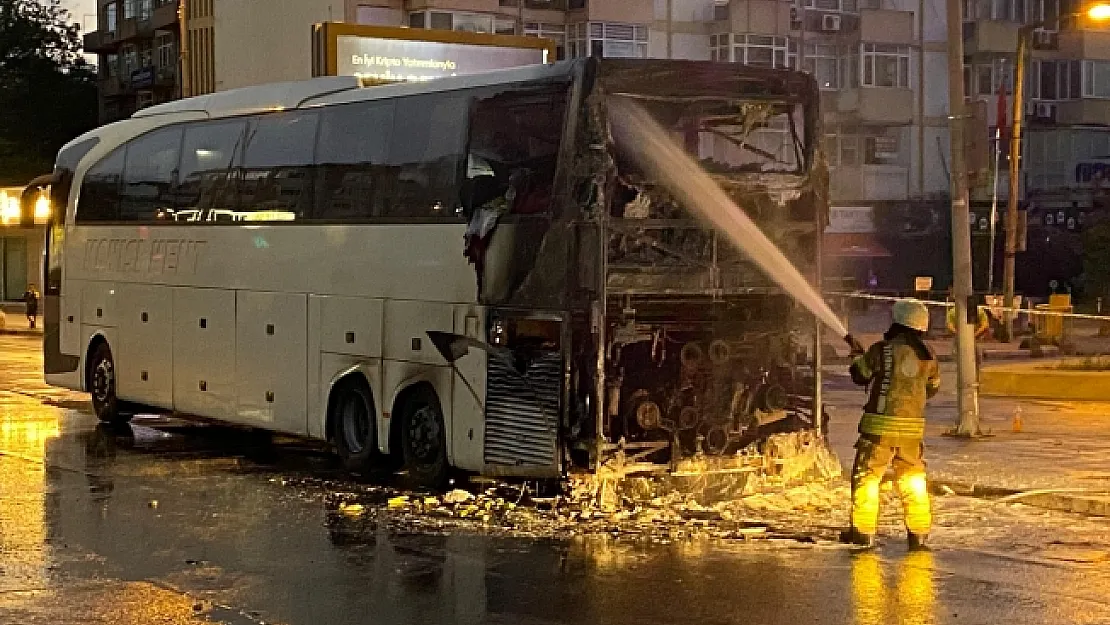 Malatya firması yolcu otobüsü alev aldı