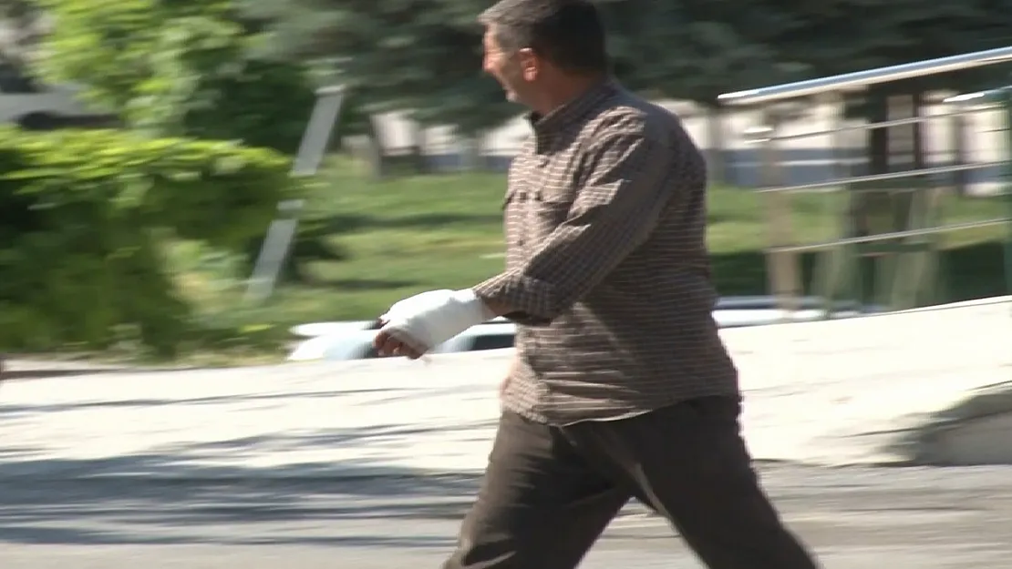 Acemi kasaplar hastanelik oldu