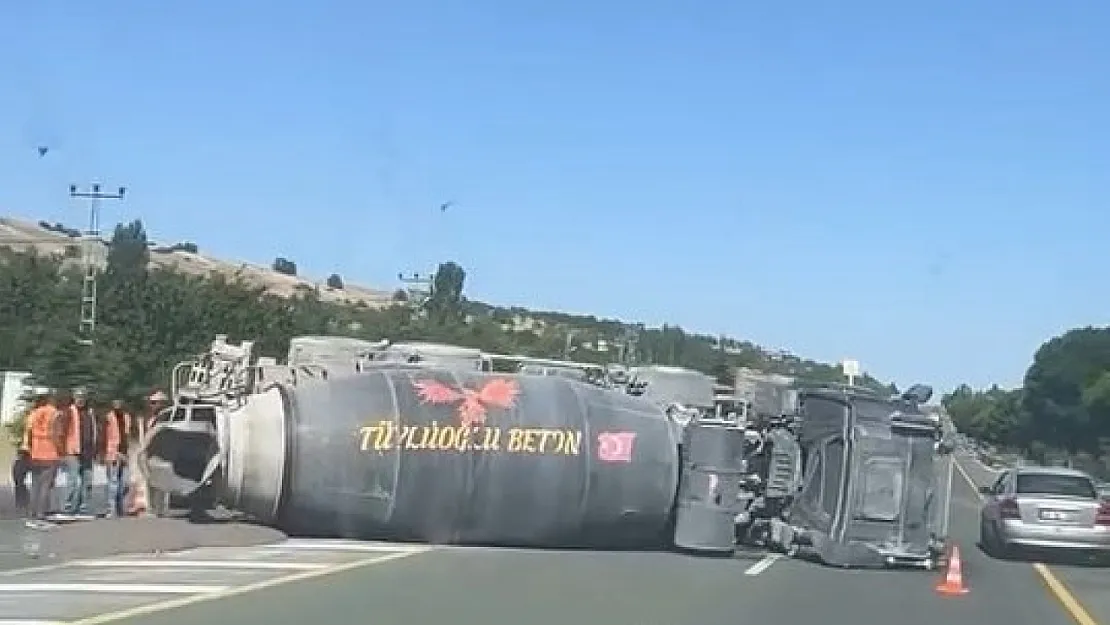 Elazığ'da beton mikseri devrildi: 1 yaralı