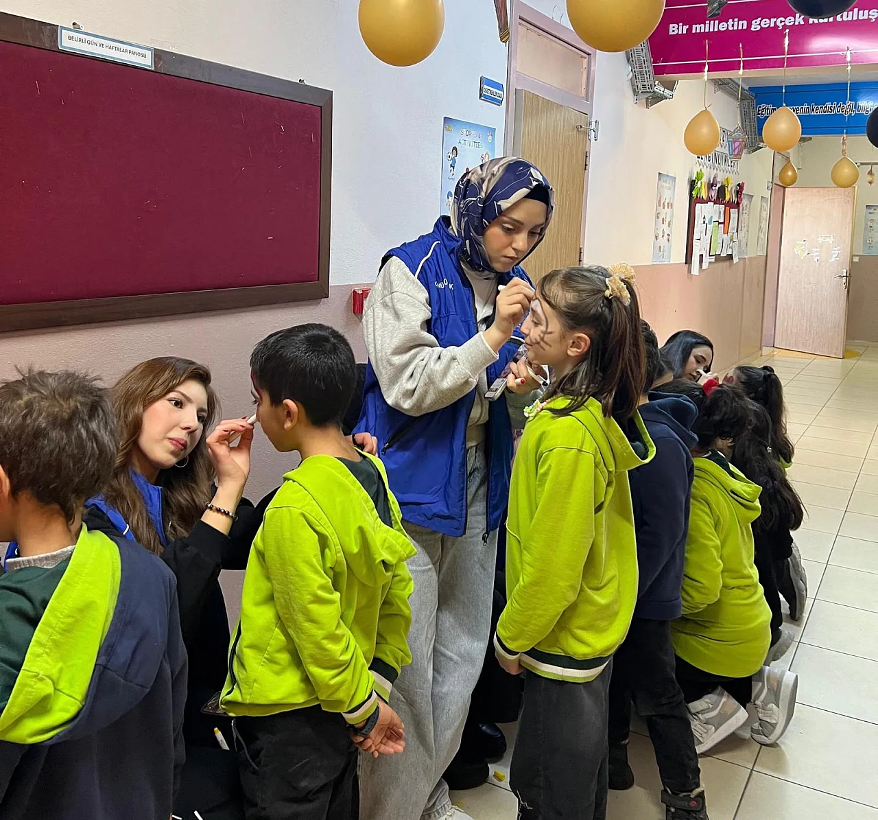 Hacivat ve Karagöz Kale'ye Geldi! Öğrencilere Ramazan Etkinliği