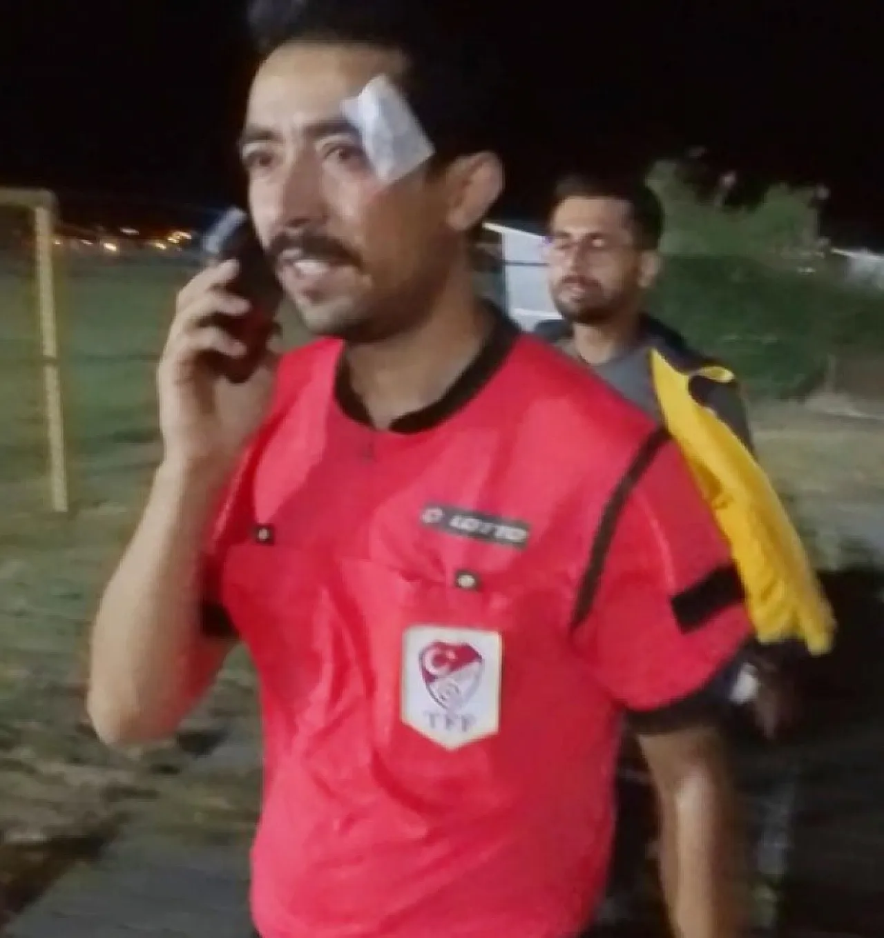 Aksaray'da Veteranlar Maçında Hakeme Saldırı: Lig İptal Edildi