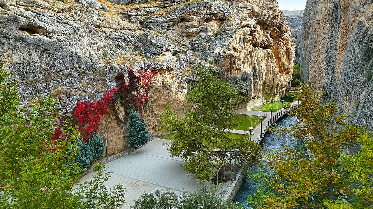 Darende'de Doğayla İç İçe Turizm Noktası