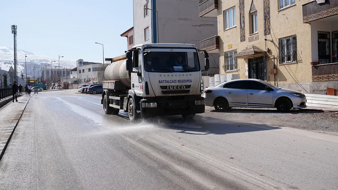 Battalgazi'de Derme Deresi Parkı ve Yürüyüş Yolları Yıkandı!