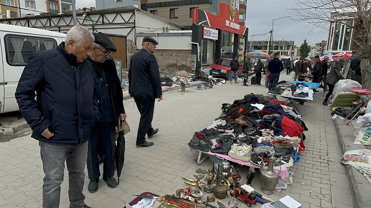 Malatya'da Pazar Mesaisi: Rus Pazarı'nda Adım Atacak Yer Kalmadı!