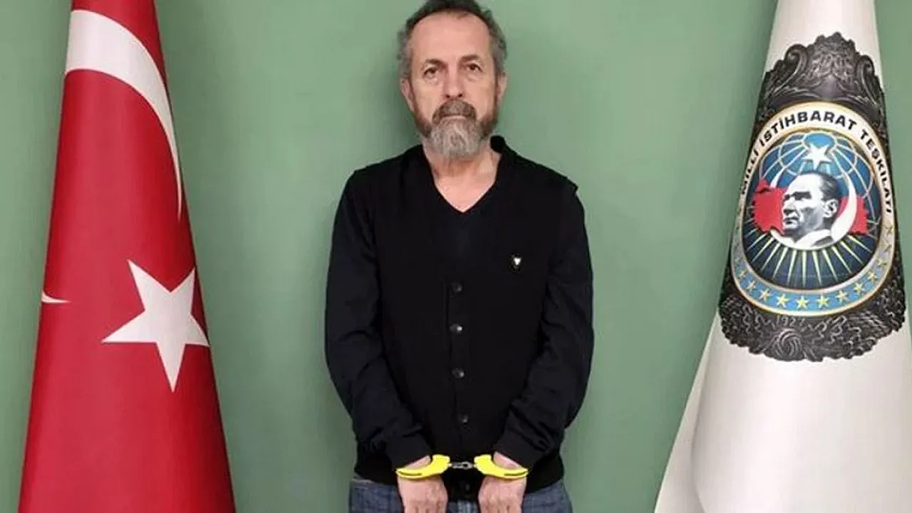 12 Yıldır Aranan Firari Casus Önder Sığırcıkoğlu MİT Operasyonuyla Yakalandı