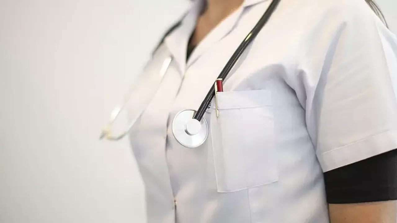 Aile Hekimliğinde Sözleşme Dönemi Değişiyor: Yetki Valiliklere Geçiyor