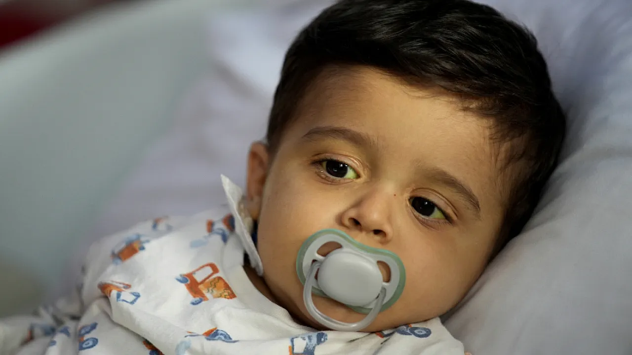 Annesinden Hayat Veren Hediye! Minik Kerem İkinci Kez Doğdu