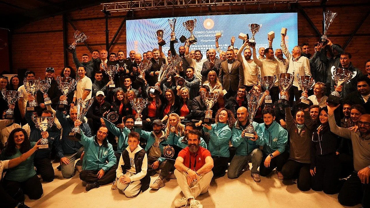 Çanakkale'de Zafer Rüzgarı! 14 Ülke Yarıştı, Şampiyon Belli Oldu