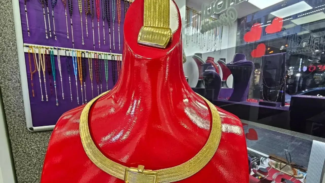 Elazığ’da Düğün Takılarına Yeni Soluk! Altın Kaplama Gümüş Hasır Setler Vitrinde