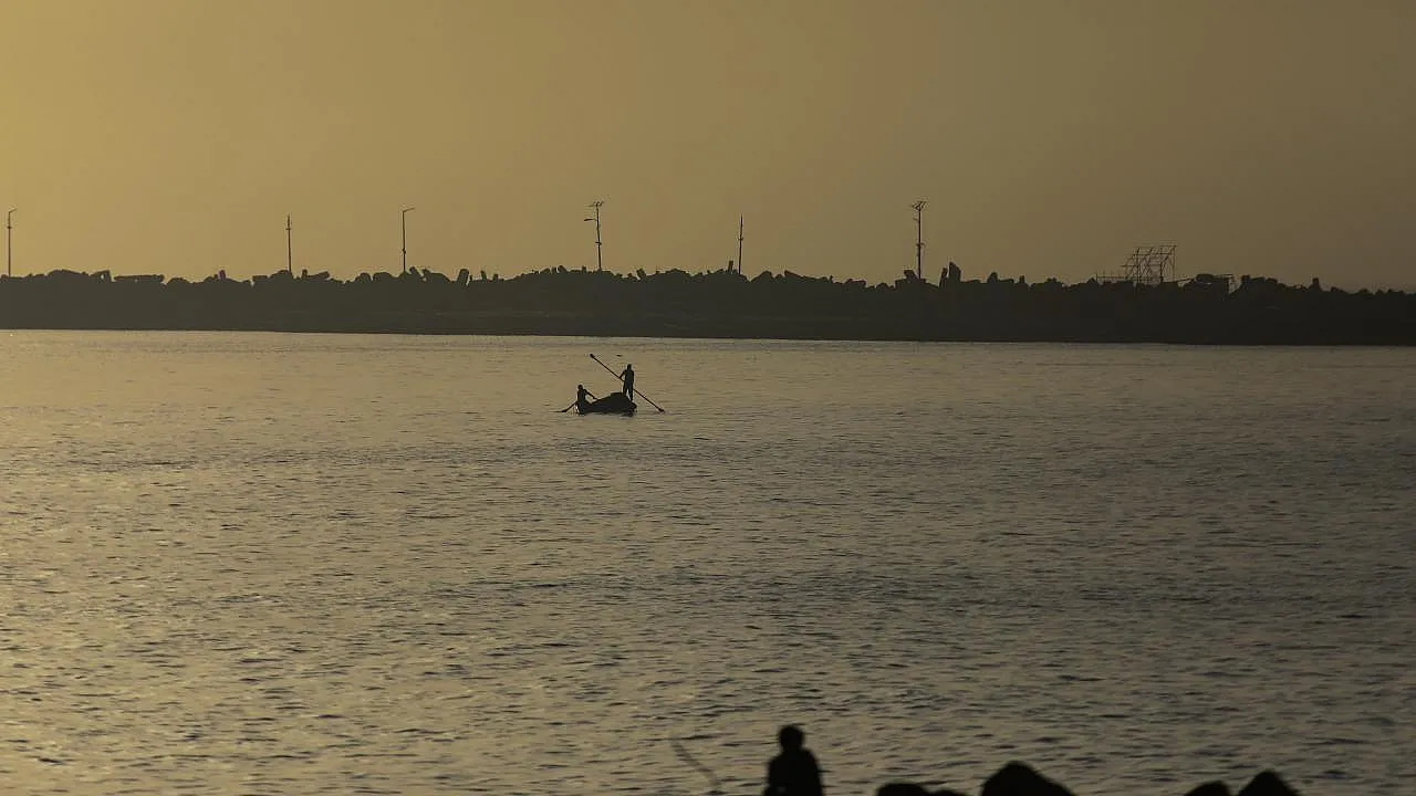 Gazze’de İsrail Donanması Sivil Teknelere Müdahale Etti