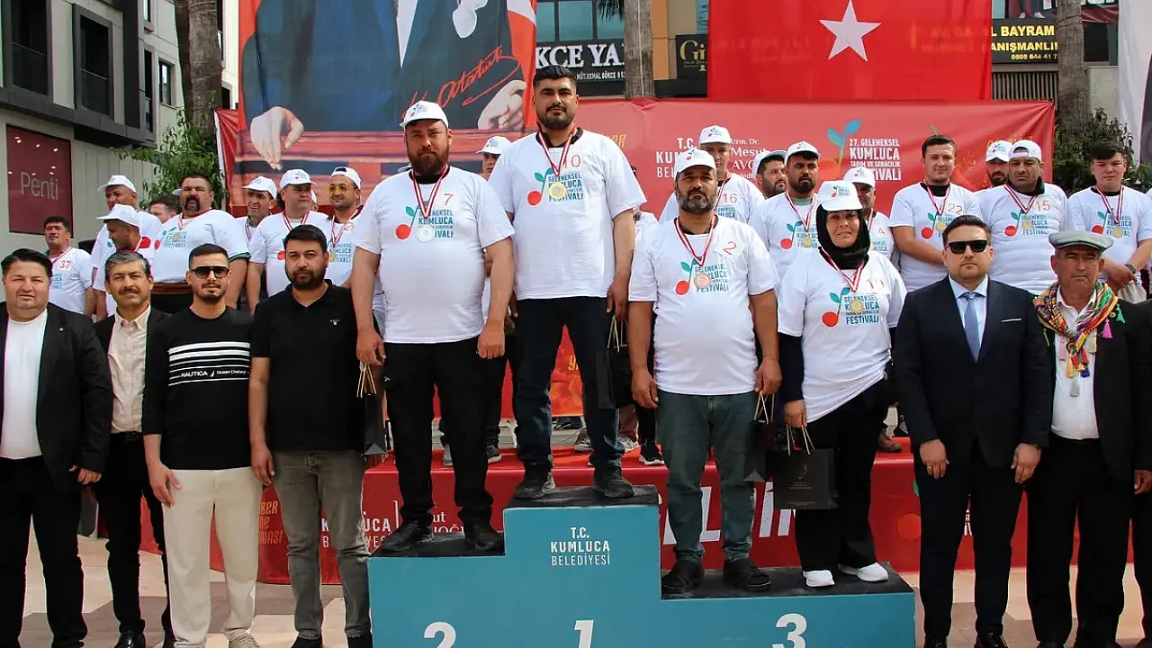 Kumluca’da Acı Reçete! Yarışmacılar Altın İçin Jalapeno'ya Meydan Okudu