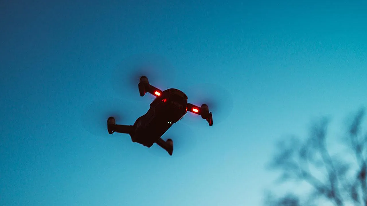 Samsun'da SOLOTÜRK Gösterisinde Kaçak Dron Alarmı