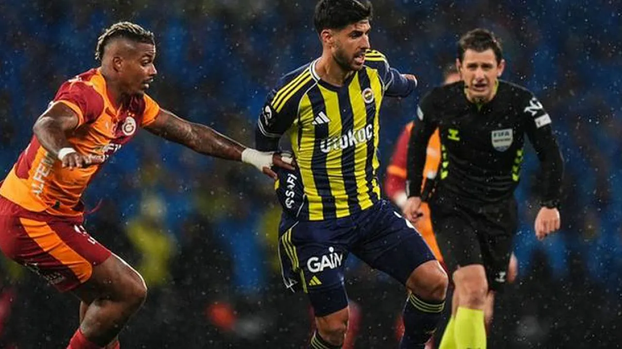 Süper Lig Şampiyonluk Yarışında Dev Derbinin Tarihi ve Saati Belli Oldu