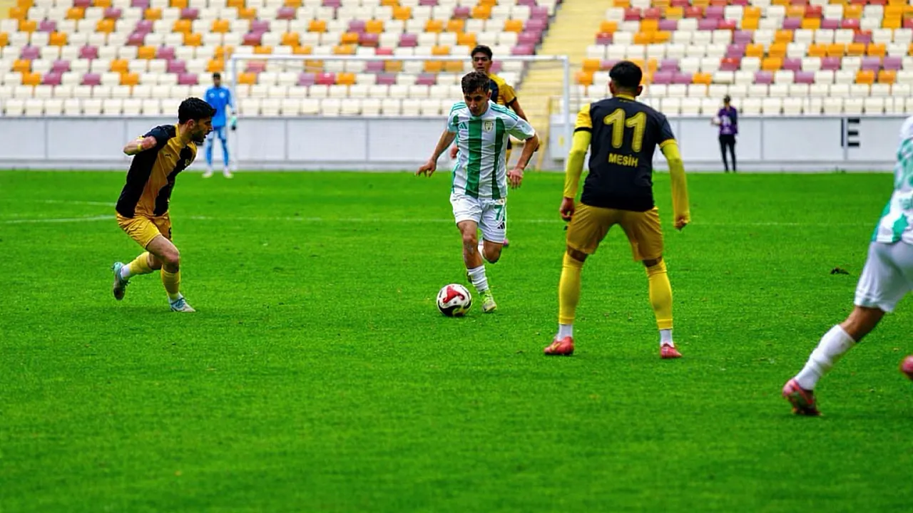 Yeşilyurtspor ve Ağrı 1970 Maçı Berabere Kaldı