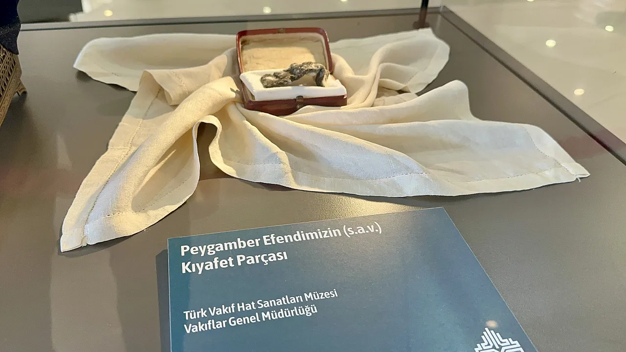 Malatya'da Kutsal Emanetler Sergisi Yoğun İlgi Gördü