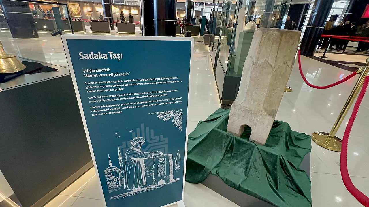 Malatya'da Kutsal Emanetler Sergisi Yoğun İlgi Gördü