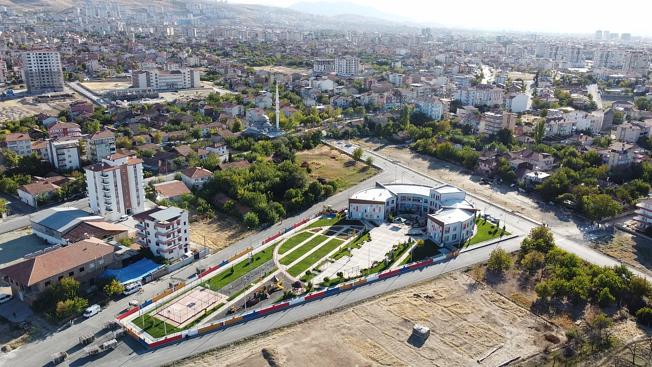 Malatya'da Özel Çocuklar İçin Karanlık Oda Dikkat Dağınıklığına Işık Oluyor!