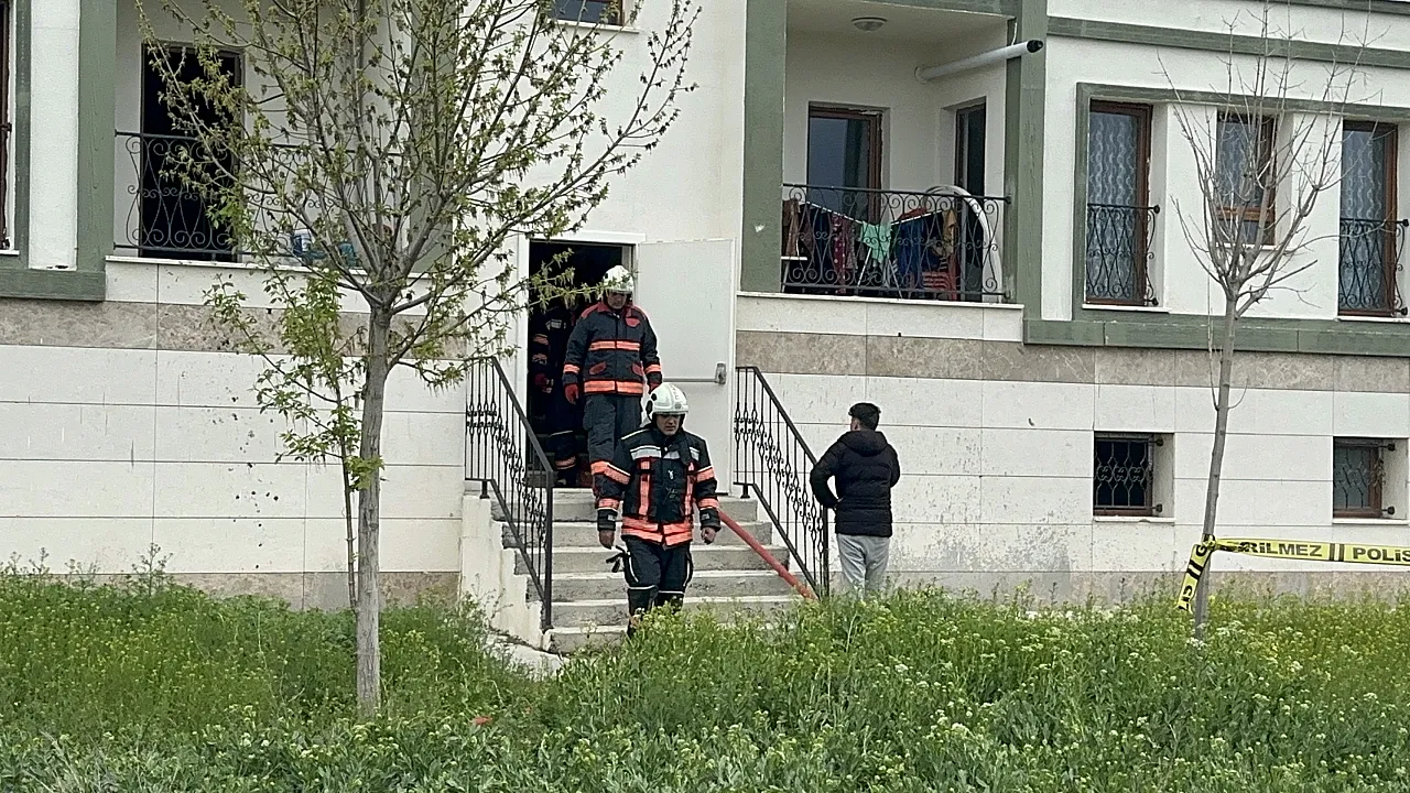 Battalgazi'Yangın Alarmı! Bina Tahliye Edildi, Dumandan Etkilenenler Var!