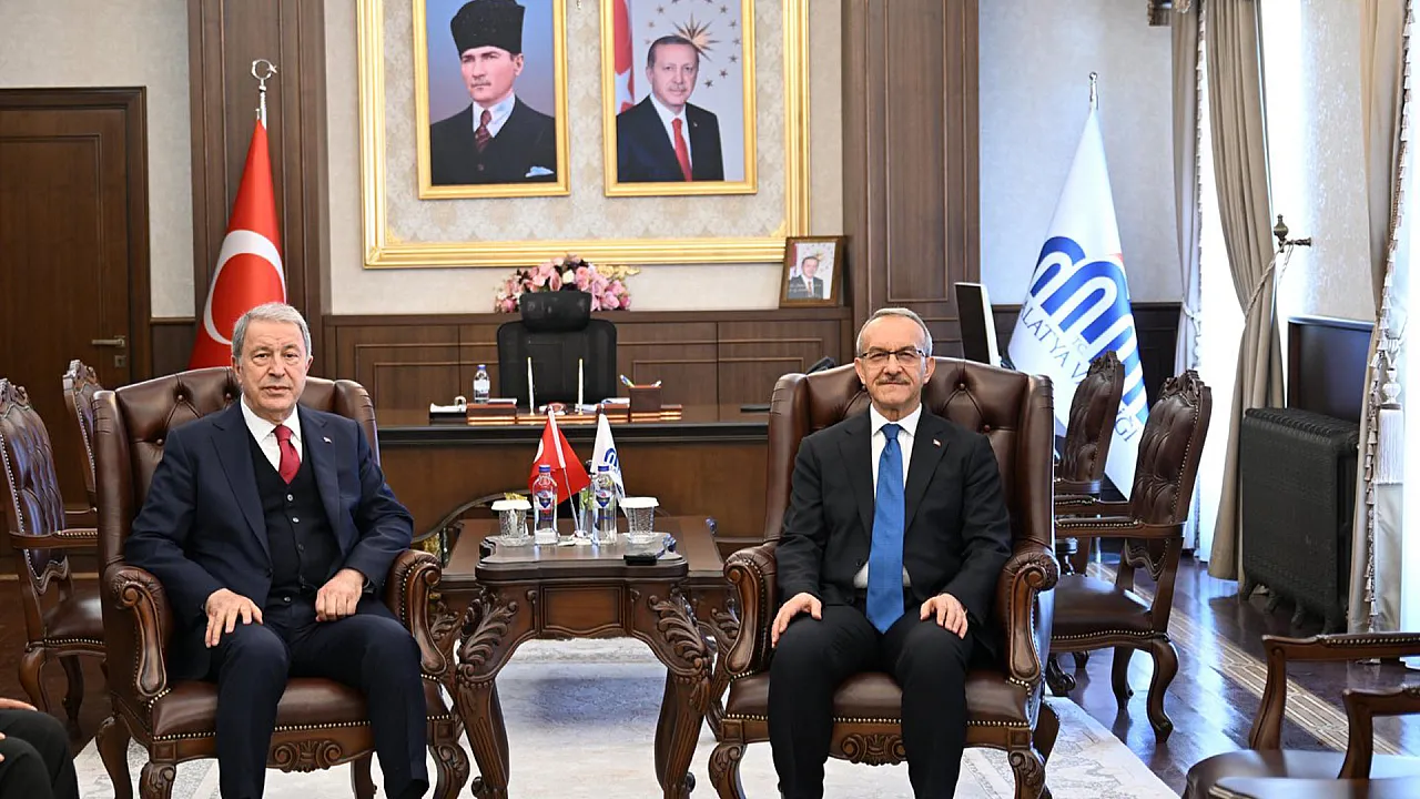 Hulusi Akar'dan Malatya Çıkarması! Teşkilat, Belediye ve Gençlerle Buluştu