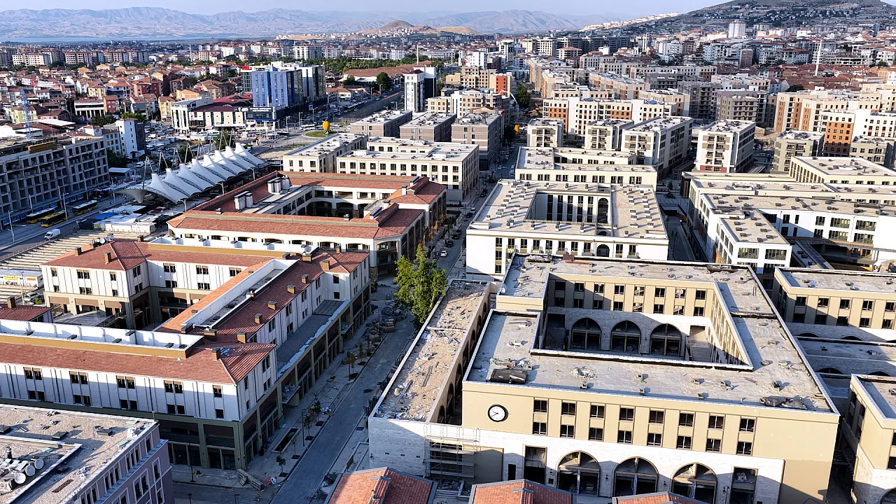 Malatya Bakırcılar Çarşısı'nda Yeni Başlangıç! Esnaf İş Yerlerine Dönüyor