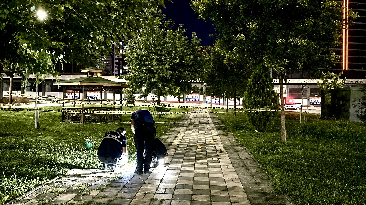 Malatya Yeşilyurt'ta Geceyi Silah Sesleri Böldü! 4 Yaralı