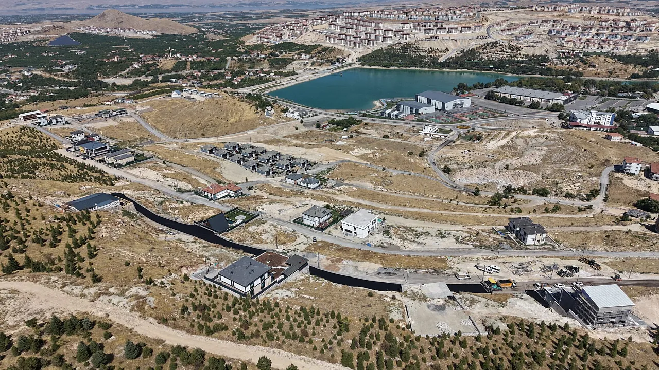 Malatya'nın 2 Mahallesinde Yollar Yenileniyor!