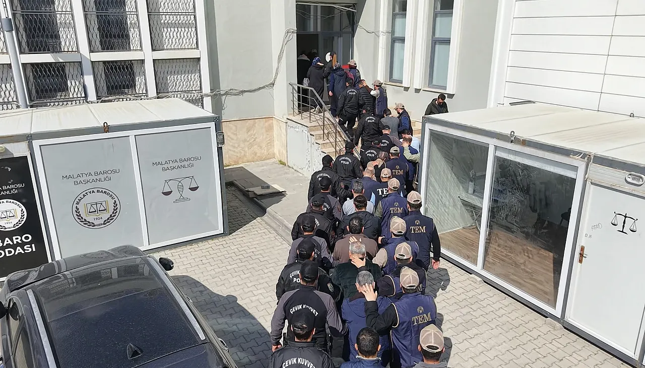 Malatya Merkezli 4 İlde Eş Zamanlı FETÖ Baskını: 10 Tutuklama
