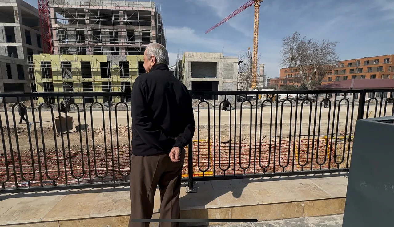 Malatya Kent Merkezinde İlginç Manzara! Gün Boyu Yerlerinden Kıpırdamıyorlar