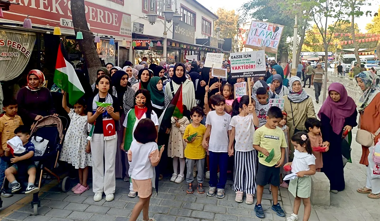 Gazze İçin yola çıktılar: Malatya'dan Sumud'a destek