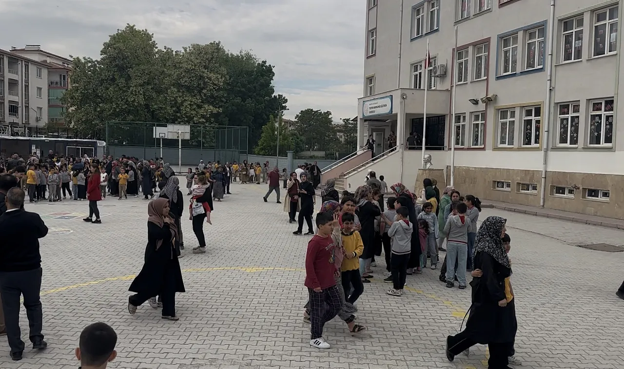 Malatya'da Deprem Anında Büyük Panik!