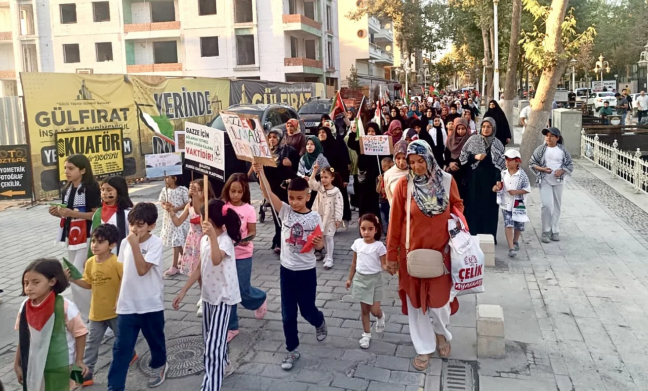 Gazze İçin yola çıktılar: Malatya'dan Sumud'a destek