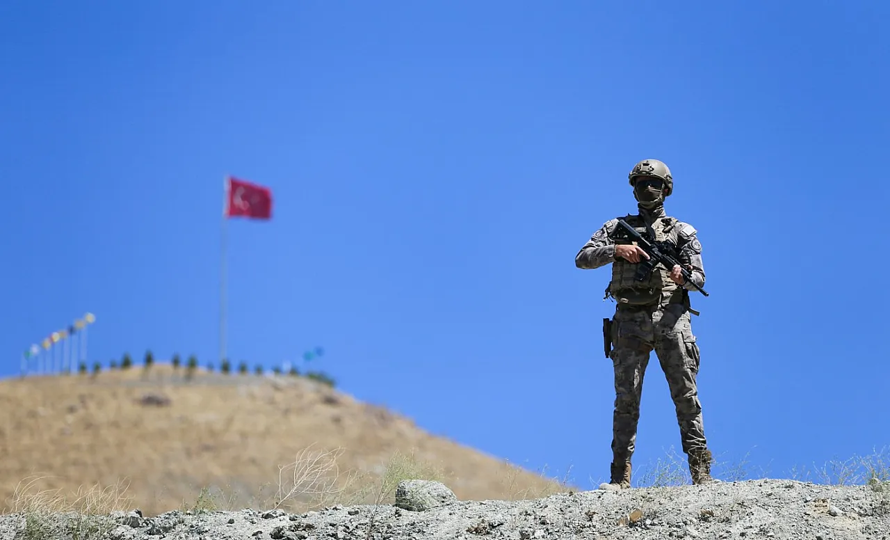 Malatya'da PÖH Timleri Zorlu Görevlere Hazırlanıyor: 'Çelik Bilekler' Her An Göreve Hazır