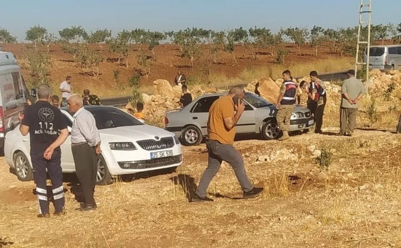 Karaköprü'de Otomobil Devrildi: Anne Hayatını Kaybetti, Eşi ve İki Çocuğu Yaralandı