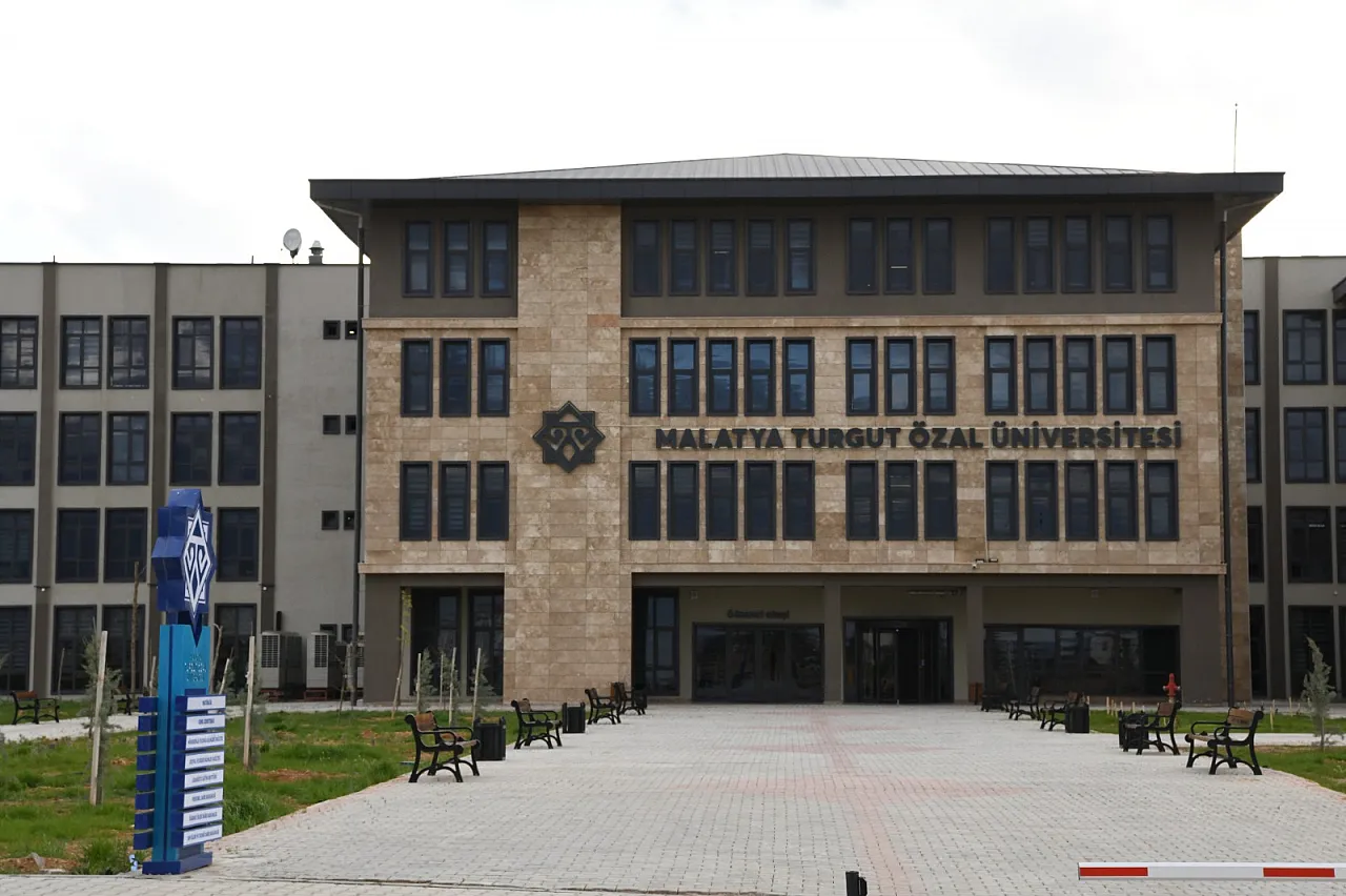 Malatya'da Genç Mucitler Buluşuyor: II. MTÜ Ar-Ge Proje Pazarı İçin Geri Sayım!