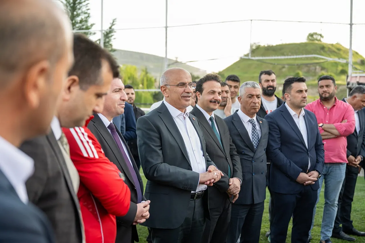 Malatya Kenetlendi! Başkan Sami Er'den Finalist Yeşilyurtspor'a Moral Ziyareti
