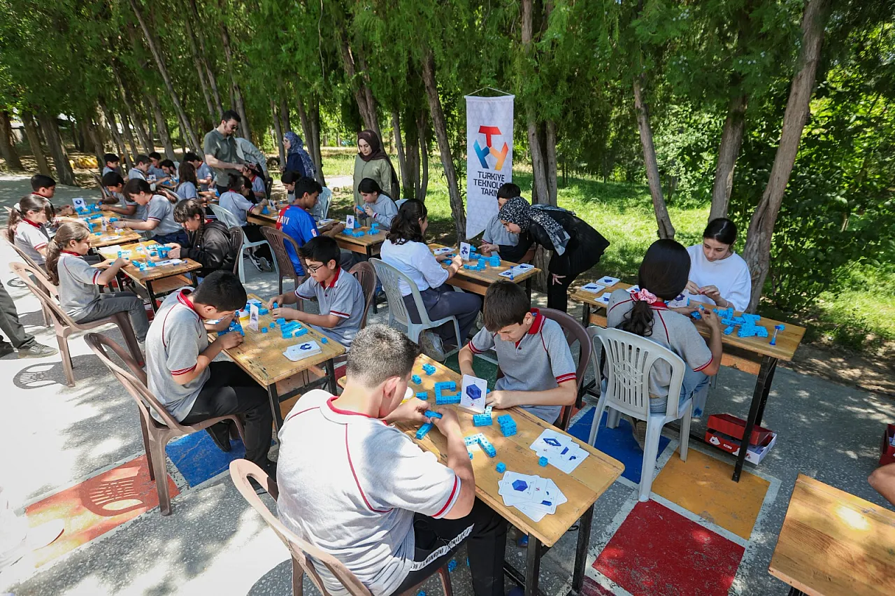Malatya'da Zihinleri Yarıştıran Turnuva! Öğrenciler Süreyle Rekabet Etti