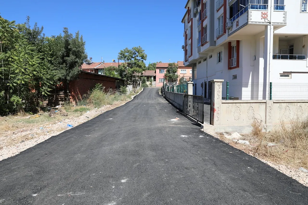 Malatya'nın 2 Mahallesinde Yollar Yenileniyor!