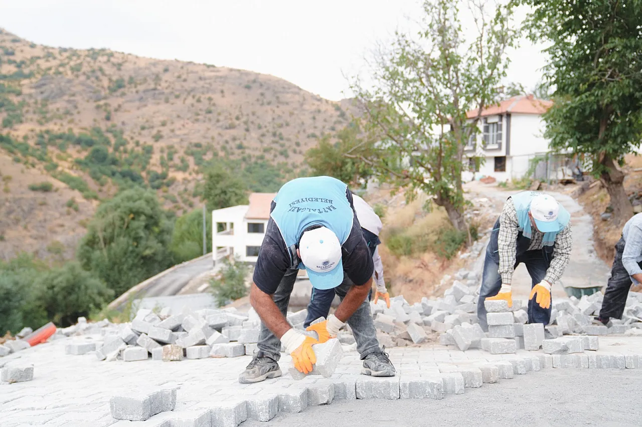 Malatya'da O Mahallenin Yolları Yenilendi!