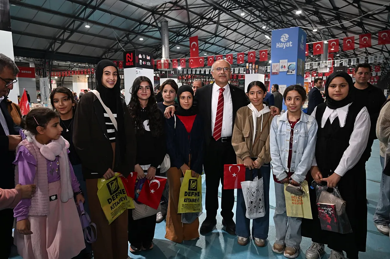 Malatya'da Kitap Fuarına Yoğun İlgi! Yazarlar Ne Dedi?