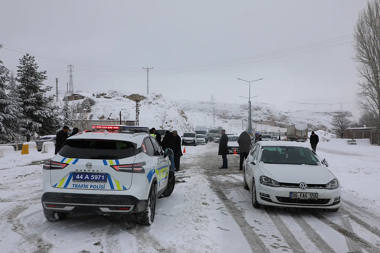 Malatya'da O Yol Tekrar Trafiğe Açıldı!