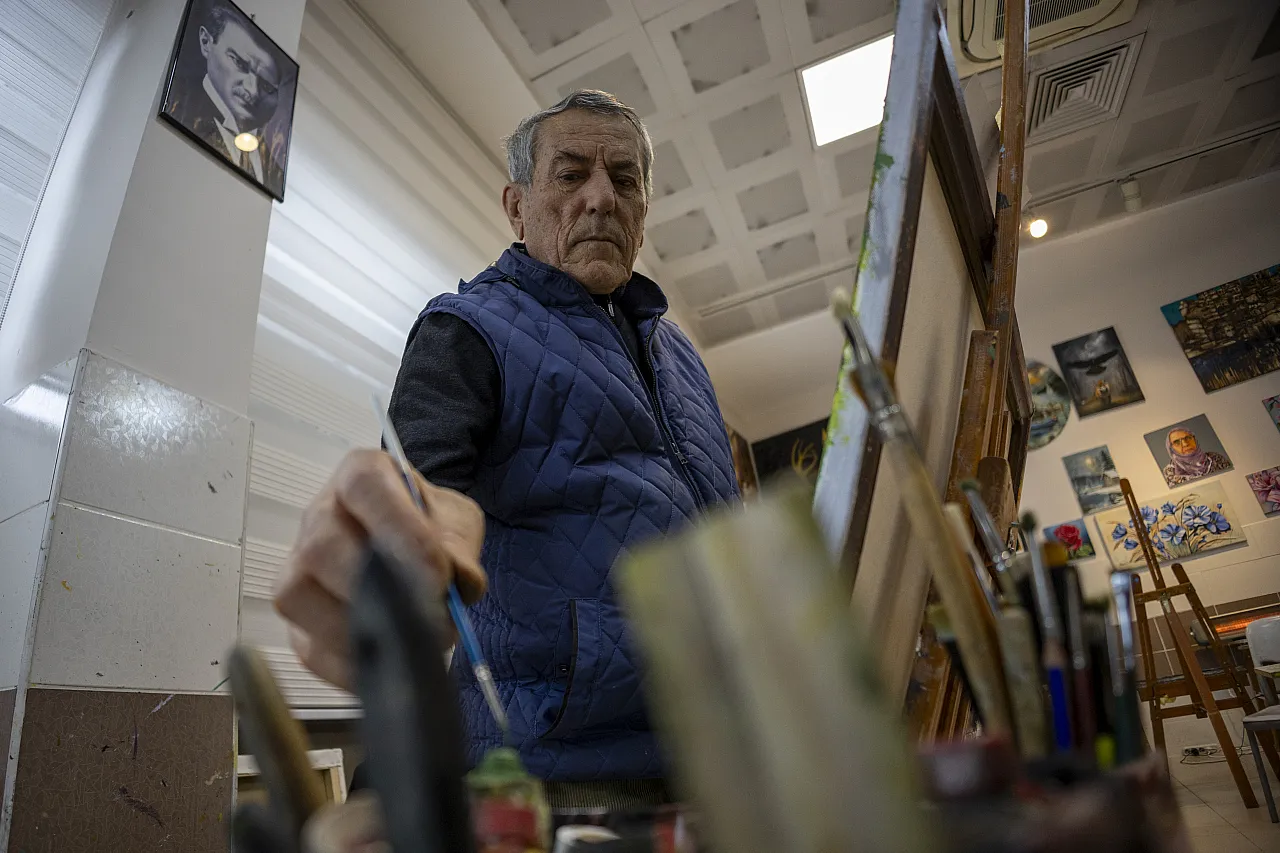Malatya'da 72 Yaşındaki Adam Resimle Hayata Tutundu